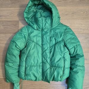 GAP Vibrant Green Puffer Jacket